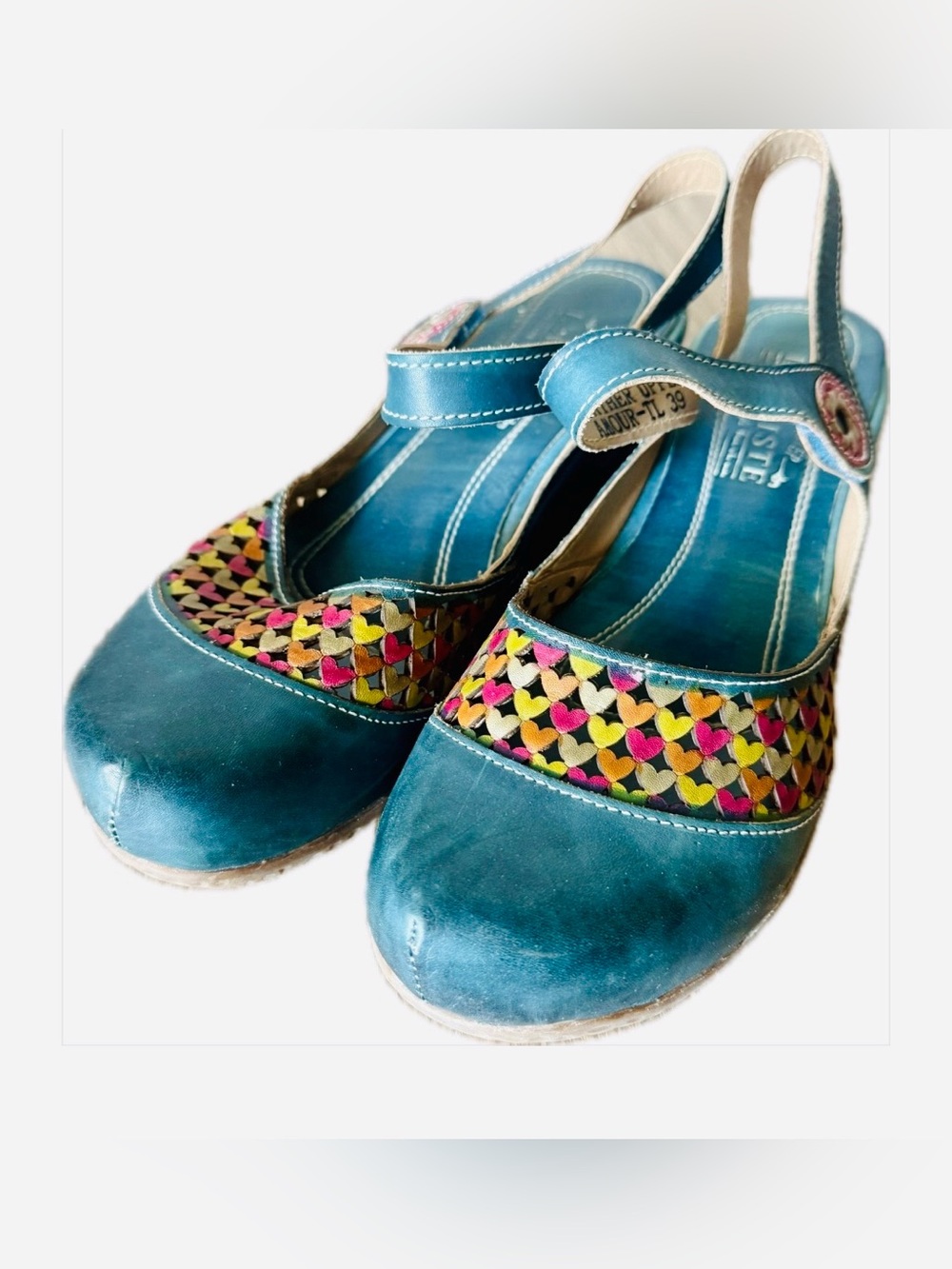 L’Artiste Teal Leather Mary Jane Slingback with Multicolor Heart Accent